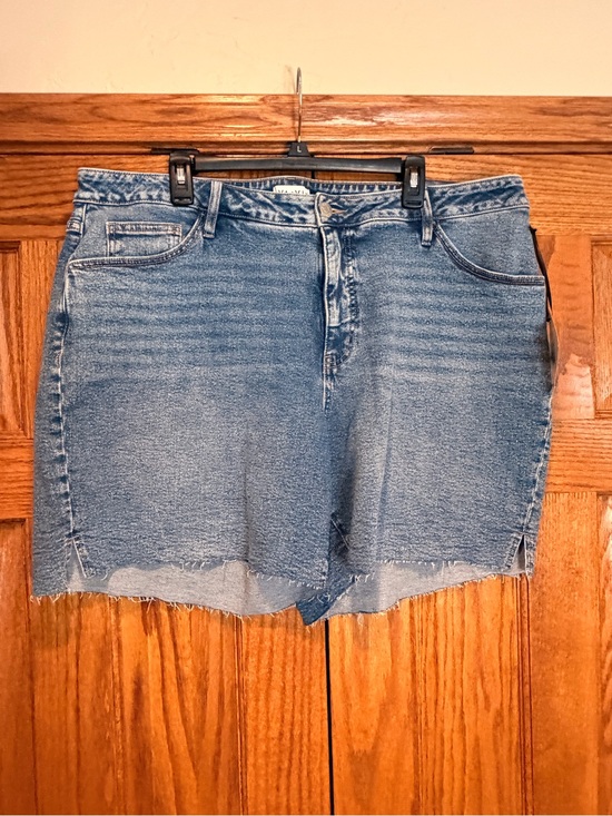 Ava & Viv Pants - Ava & Viv Light Blue Denim Shorts NWT
